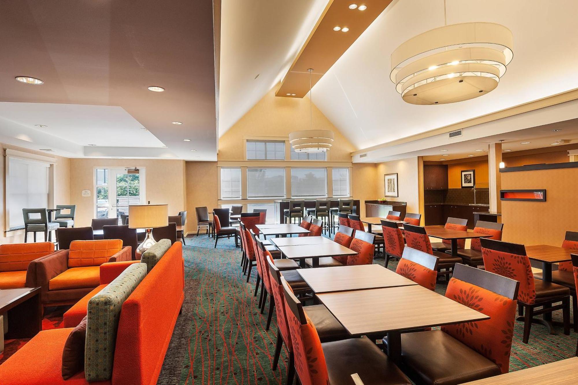 Residence Inn By Marriott Madison West/Middleton Exterior photo