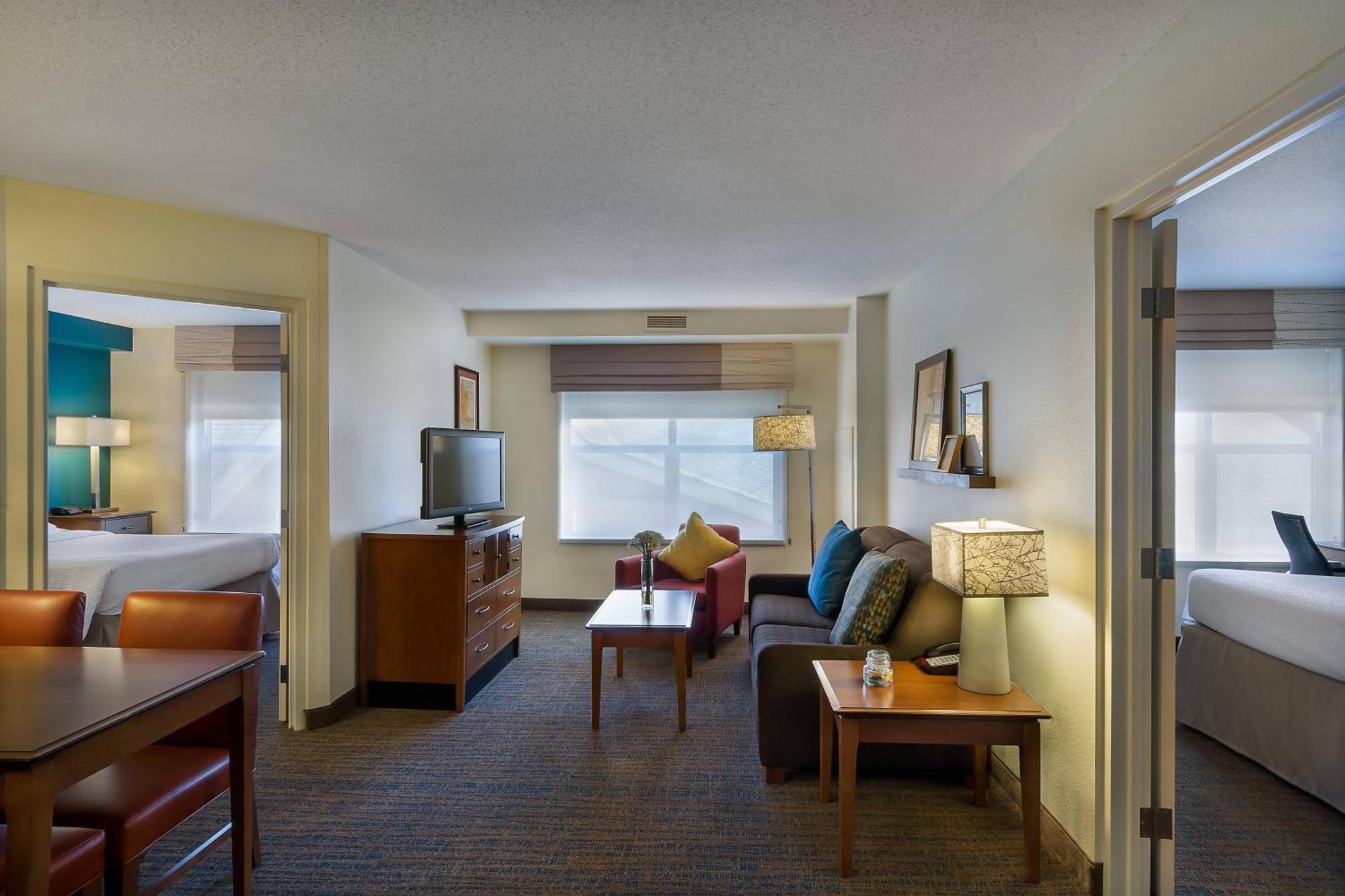 Residence Inn By Marriott Madison West/Middleton Exterior photo