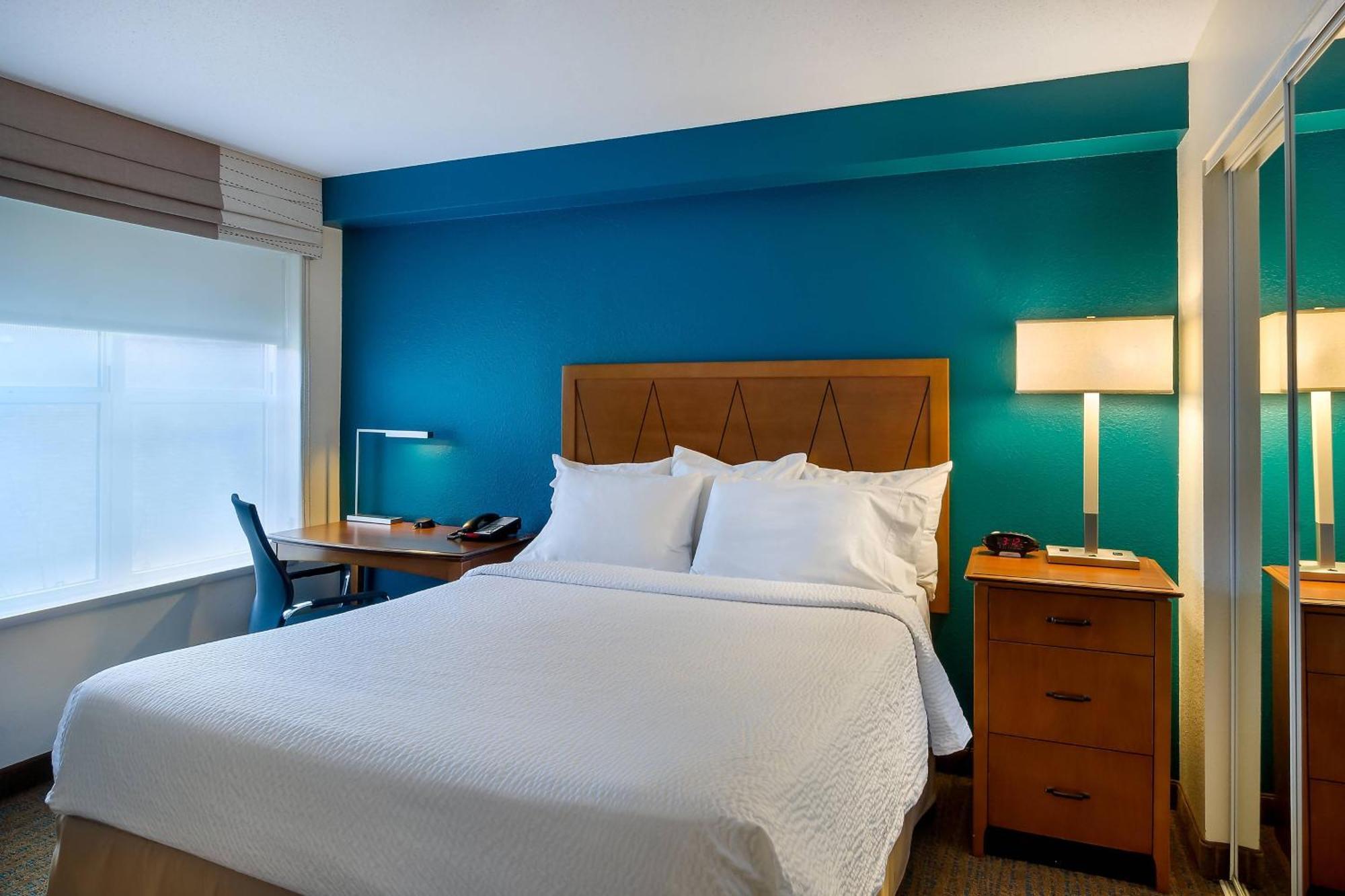 Residence Inn By Marriott Madison West/Middleton Exterior photo