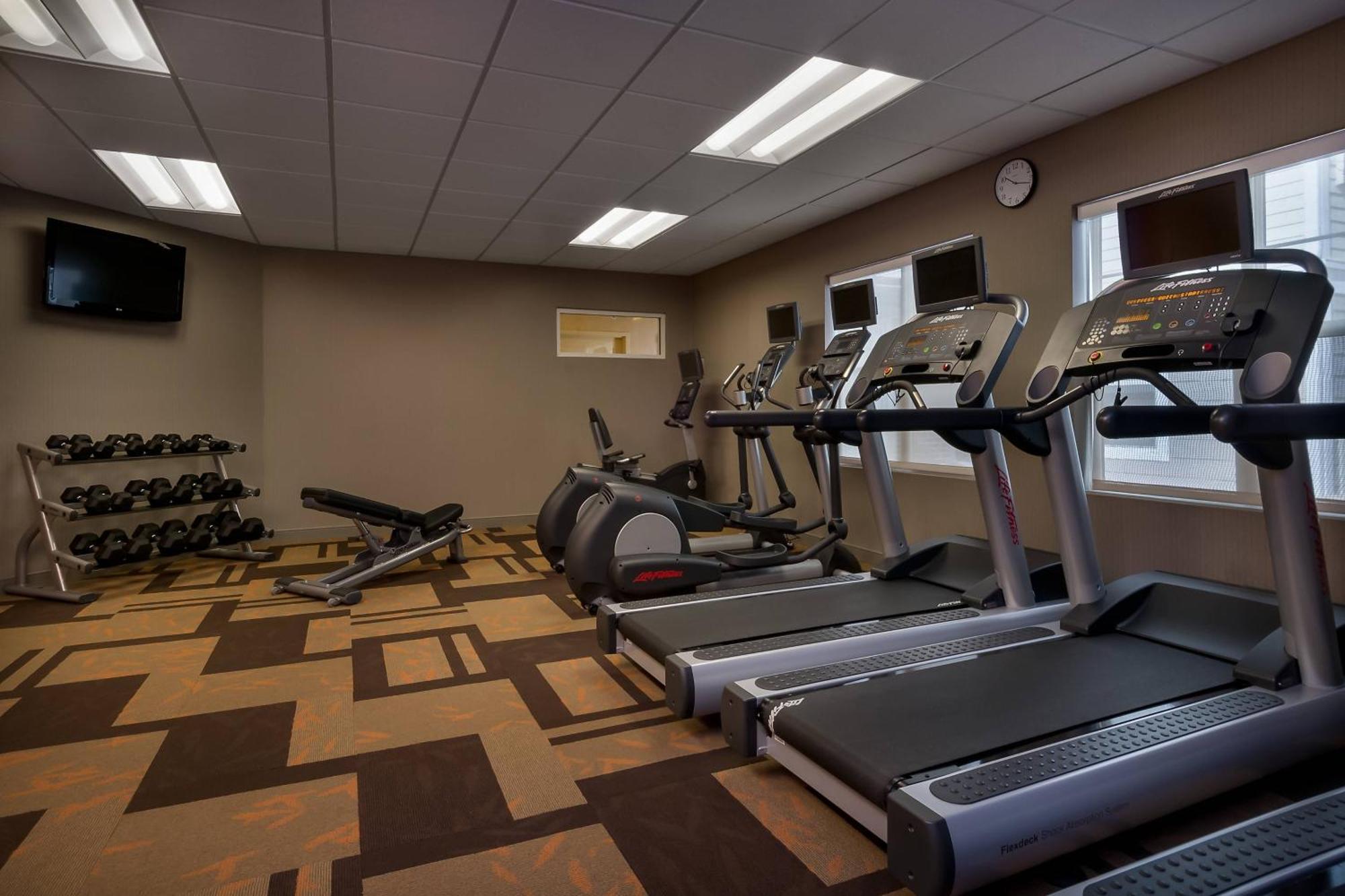 Residence Inn By Marriott Madison West/Middleton Exterior photo